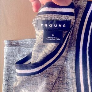 Trouve Metallic Sleevless Tank
Sz M